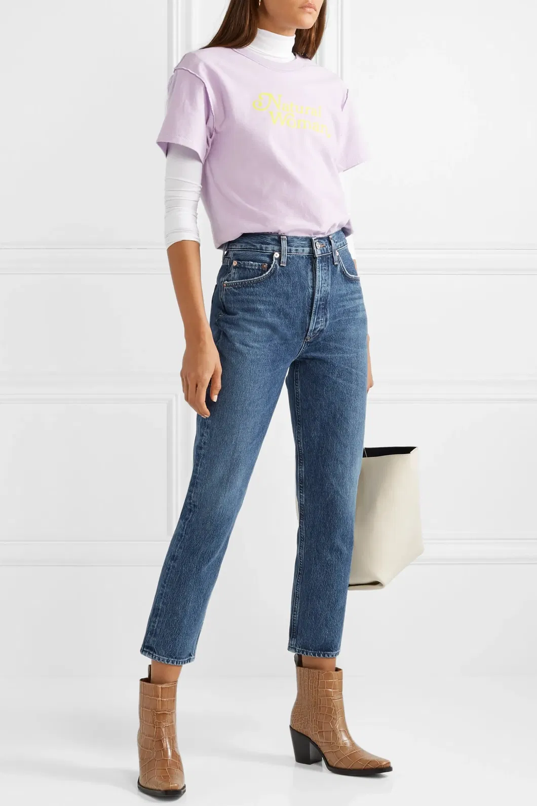 Calças de denim azul médio femininas com corte relaxado