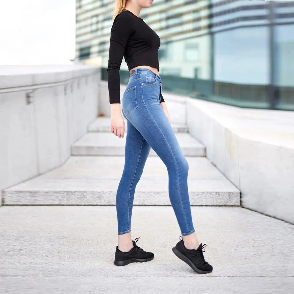Calças jeans skinny de cintura alta e ajuste slim para mulheres