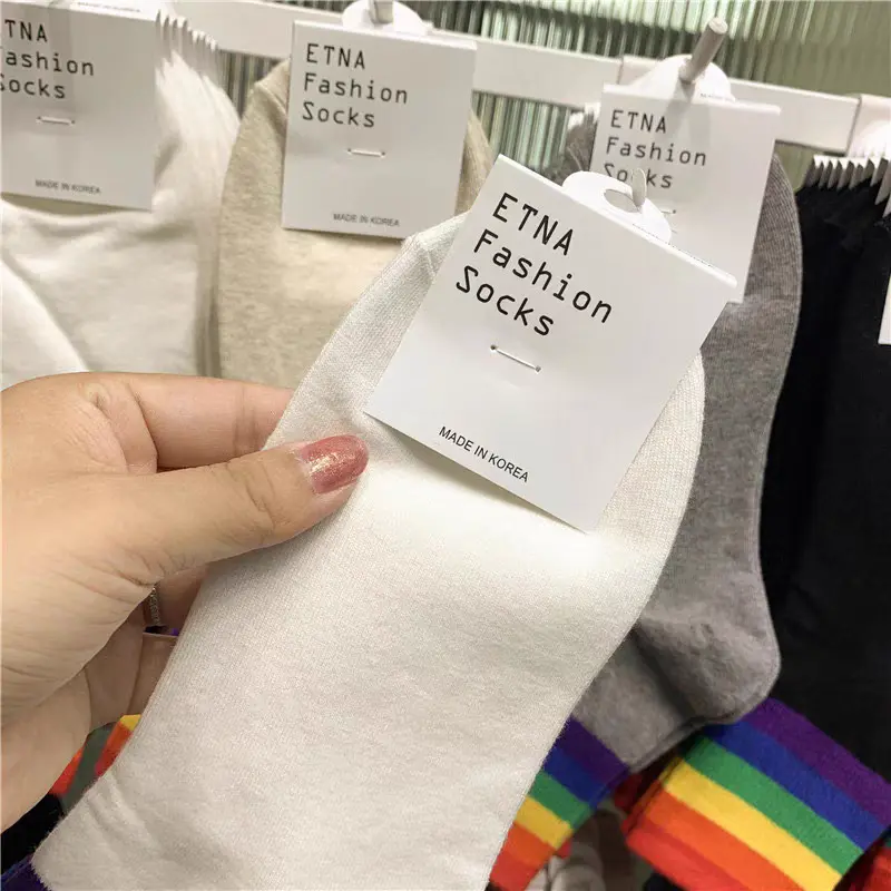 Socks tagging machine front