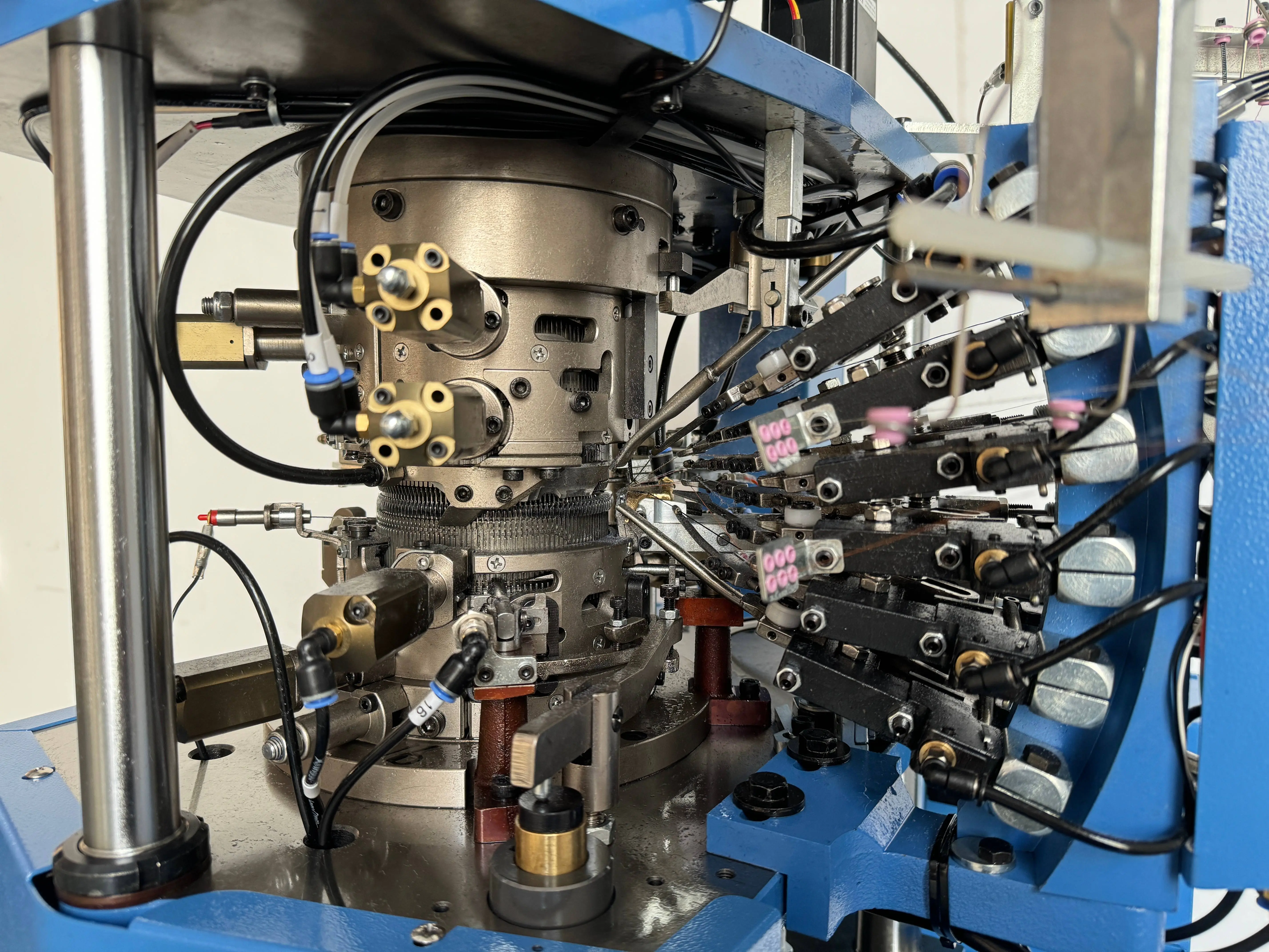 Cheap Full Automatic Computerised Double Cylinder Socks Making Machine Manufacturers, Factories