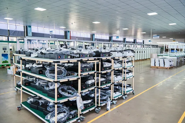 خط إنتاج شواحن السيارات الكهربائية