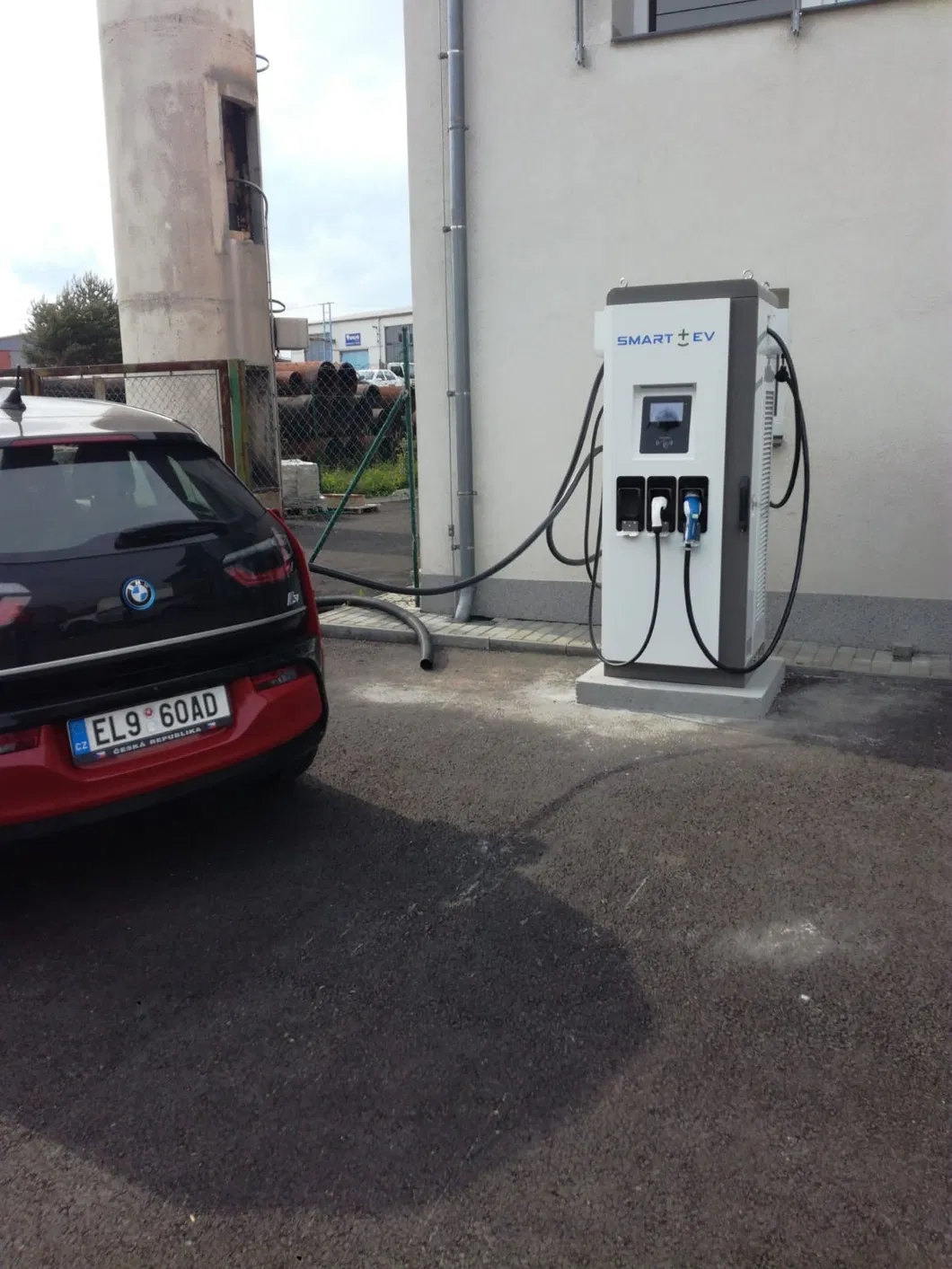 150kw شاحن سريع للسيارات الكهربائية شحن محطة شحن السيارات الكهربائية CCS Ocpp