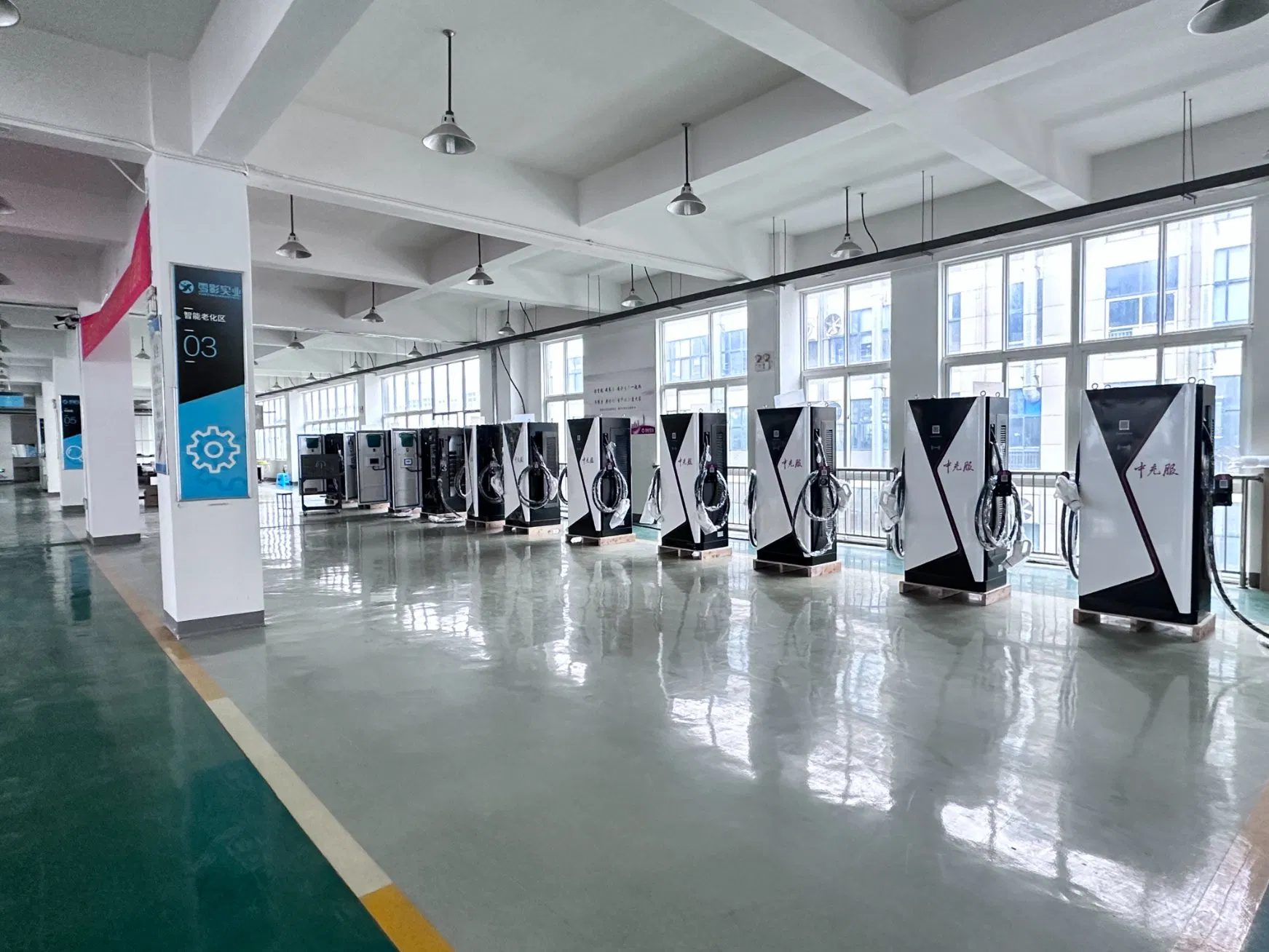 شاحن كهربائي ذكي 120-160kw حل شحن متنقل للسيارات الكهربائية