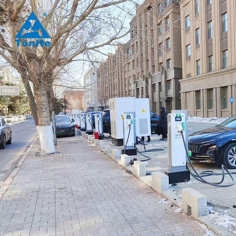 حل شاحن سيارة كهربائية سريع من نوع DC AC 200kw محطة المركبات الكهربائية 2