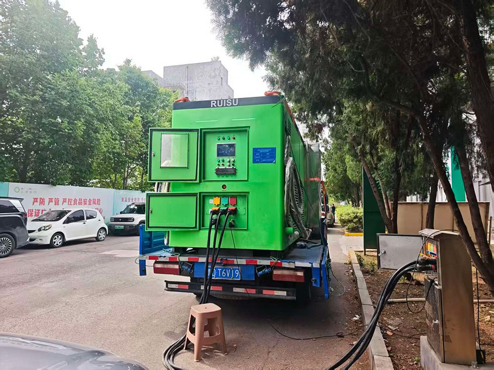 رايسو 400kw حل شامل لتخزين الطاقة المتنقلة والشحن السريع للسيارات الكهربائية