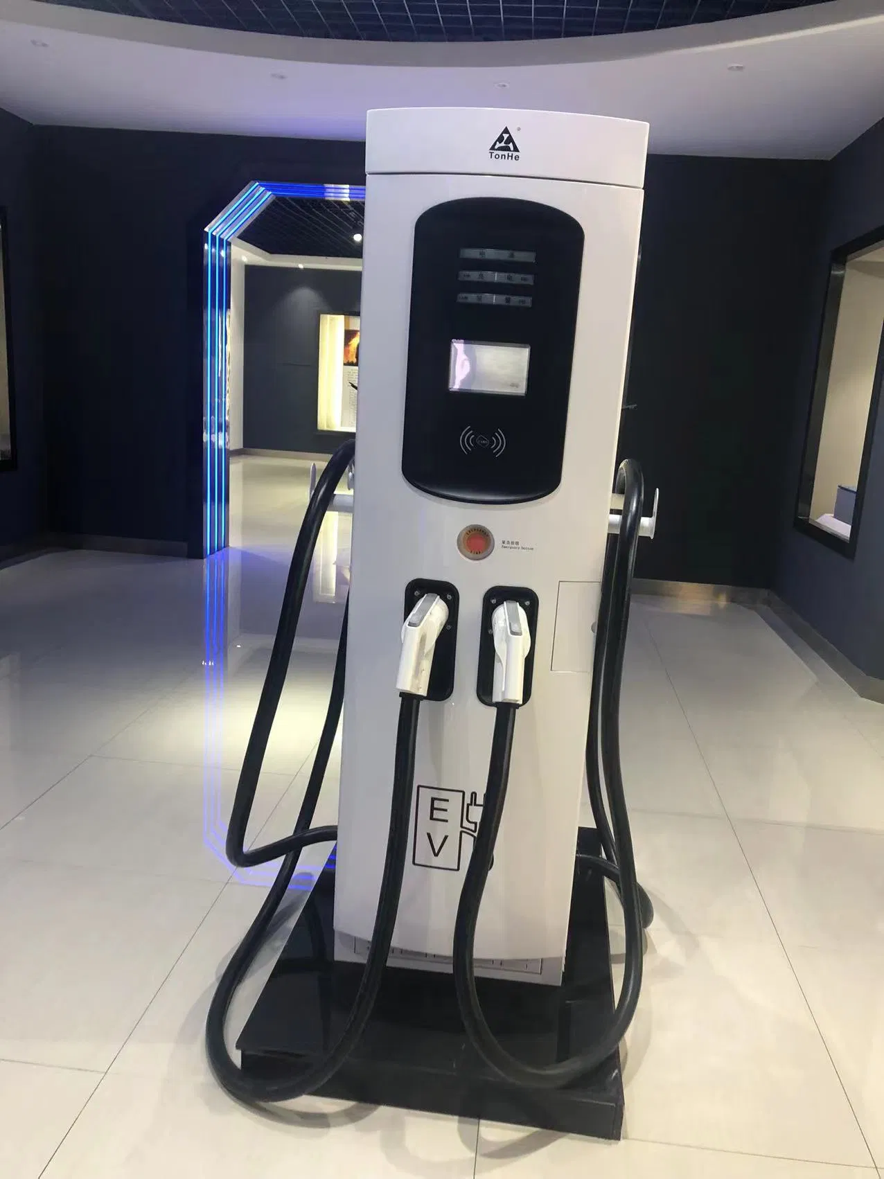 سعر مباشر من المصنع 60kw 80kw 100kw 120kw 160kw محطة شحن متعددة المعايير التجارية للمركبات الكهربائية