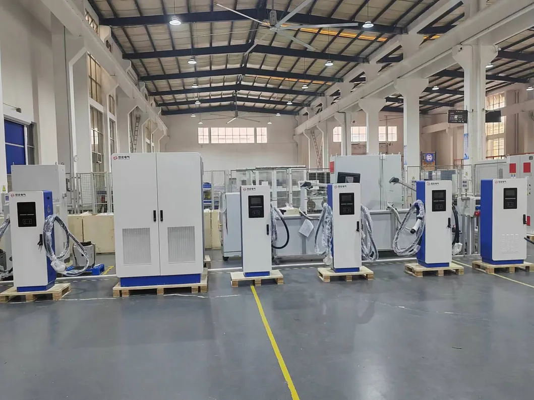 شاحن سريع للسيارات الكهربائية من نوع تقسيم الطاقة العالية 360kw 480kw 640kw محطة شحن سريع للسيارات الكهربائية