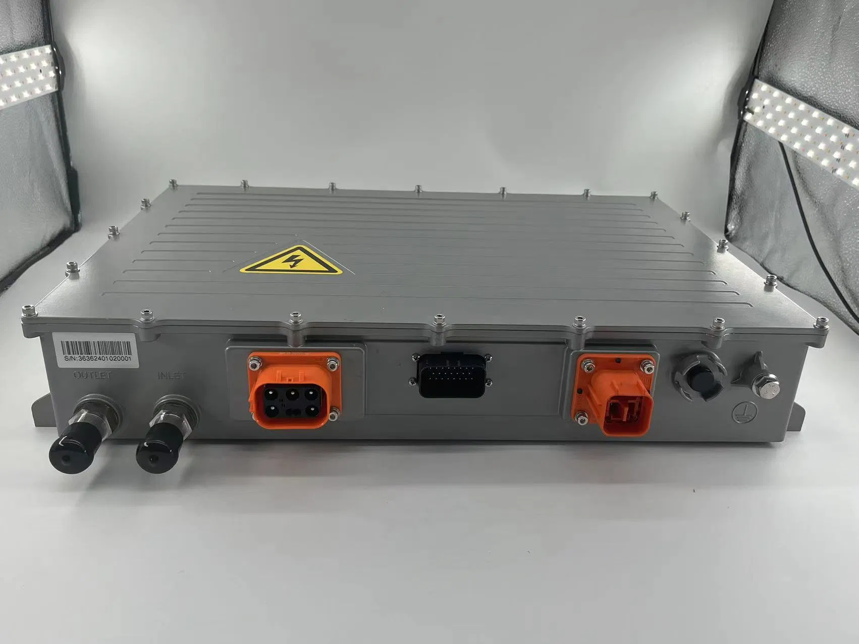 شاحن عالي الأداء 20kw على متن الشاحنة الكهربائية والحافلة