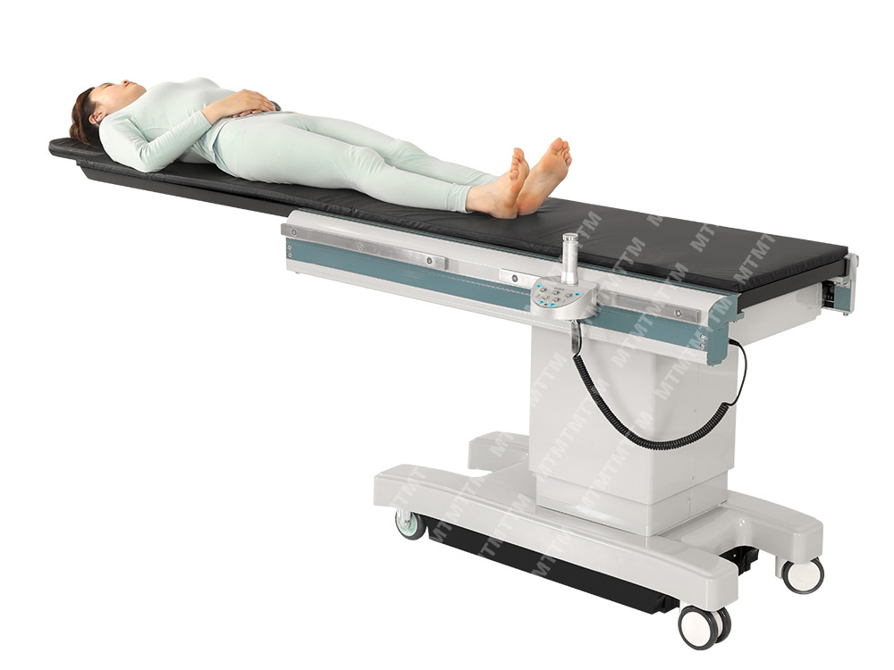 طاولة تشغيل تصوير الأشعة السينية المتوافقة مع جهاز C-Arm