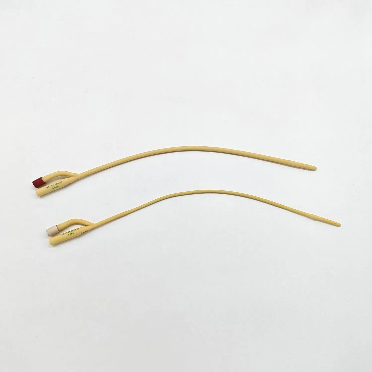 لوازم طبية 3-Way قسطرة صمامات ناعمة معقمة مع 2 عيون تصريف