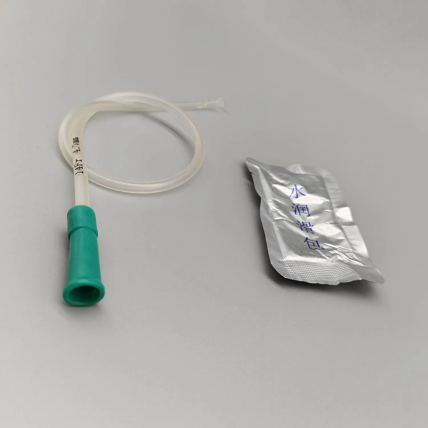 قسطرة فولي مغلفة بالماء معقمة في الإمداد الطبي من مادة PVC 8fr-18fr