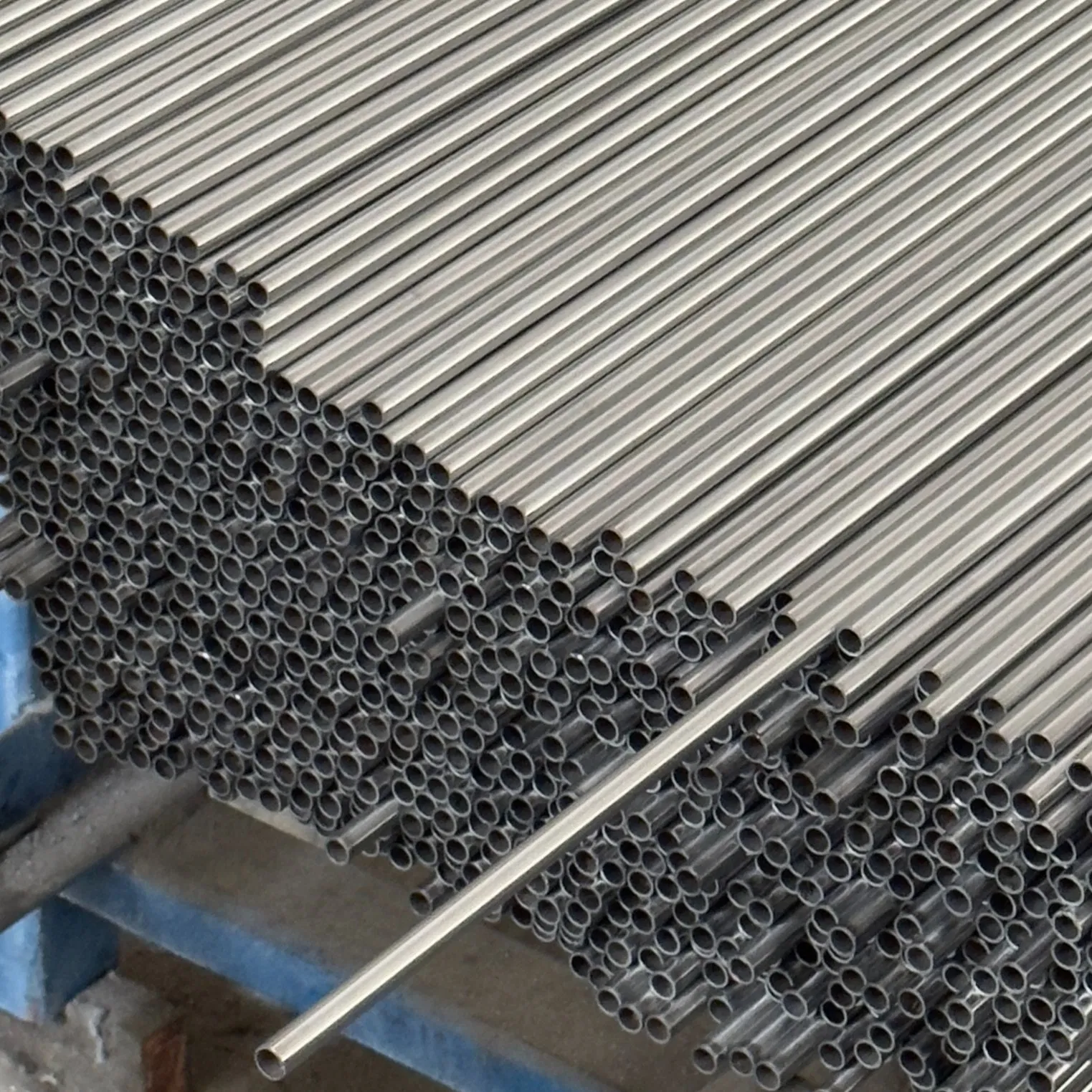 Factory Price DIN2391 En10305-1 En10305-4 E355 E235 St37.4 St35 Od 6mm 8mm 10mm 12mm +N Nbk Bright Annealing Precision Hydraulic Line Carbon Seamless Steel Tube