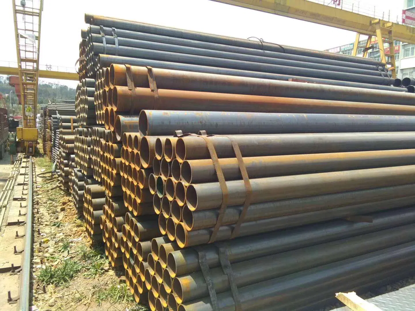 Reliable Carbon Steel Welded Pipe-ISO 9001 and High-Tech Production