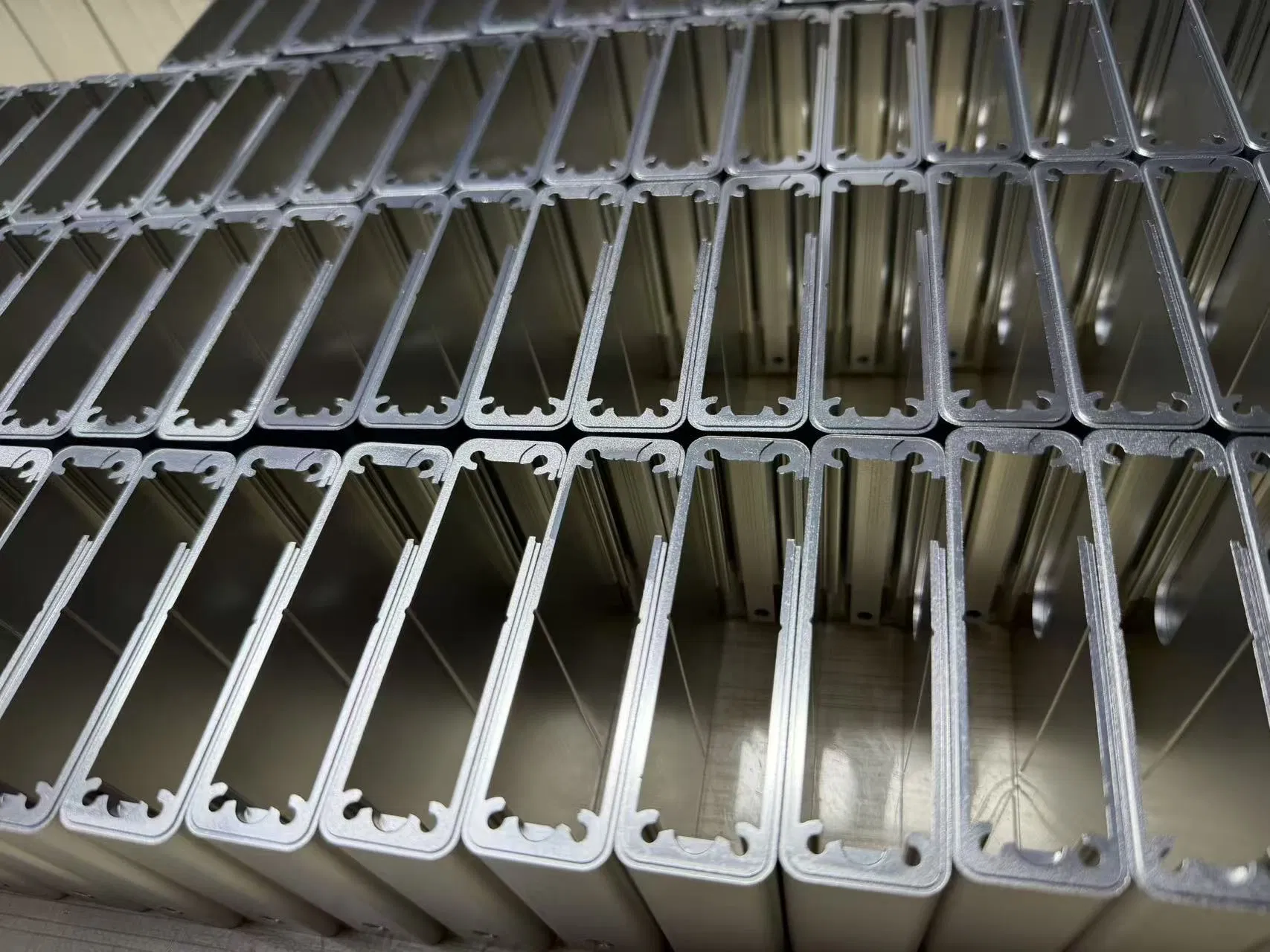 Special-Shaped Bright Silver Anodized Aluminum Products Customized with 6061t6