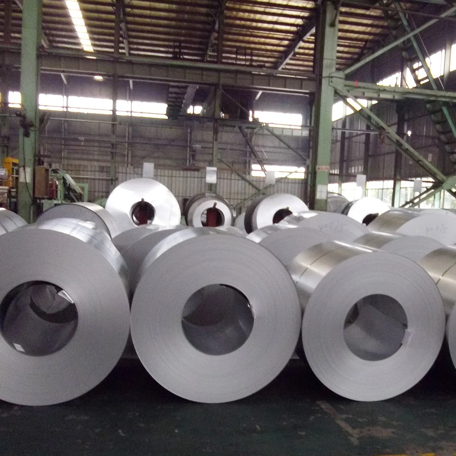 Galvanised Steel Rolls Galvalume Sheet Galvanised Steel Rolls for Automobile Industry Thickness: 0.14 mm to 3 mm