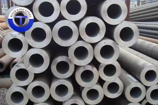 ASTM A106 Seamlesapi 5L X42 X50 X60 DIN1626 DIN17175 Seamless Steel Pipe Carbon/Stainless/Alloy 1/4" - 24" Sch30 Sch40 Sch80 Sch120 Available for Custom Orders