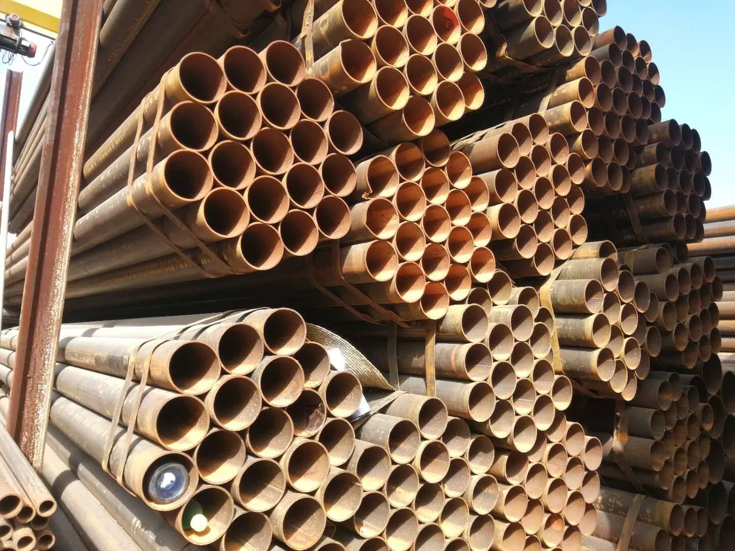 Reliable Carbon Steel Welded Pipe-ISO 9001 and High-Tech Production