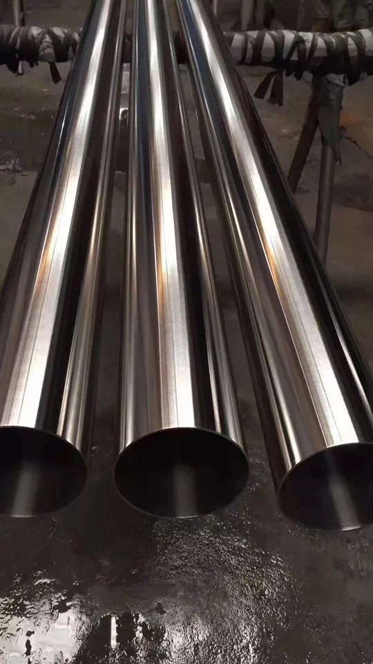 Welded Carbon Seamless Steel Tube Sch40 Sch60 Square Hot DIP Galvanized Steel Pipe Factory Price 304/304L/316/316L Cold Rolled 2b Ba 8K Surface Seamed Pipe
