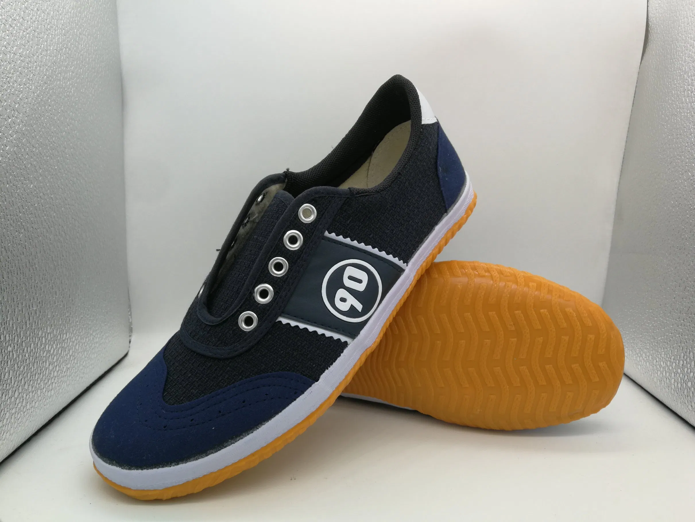 Sports Outdoor Work Lightweight Vulcanized Breathable Canvas Leisure Rubber Sneakers