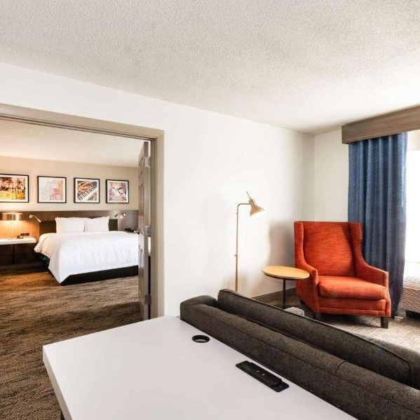 Walnut Finish Custom-Made Bedroom Furniture Sets Top-Tier Contract Solutions