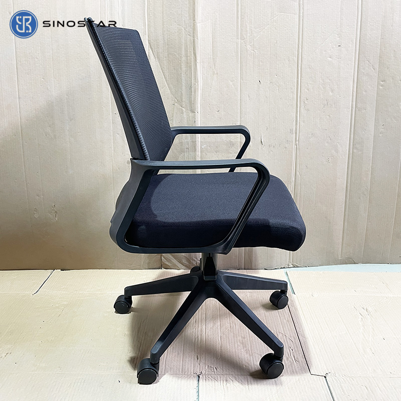 Ergonomic Office Seating Solution with Ventilated Design and Adjustable Components