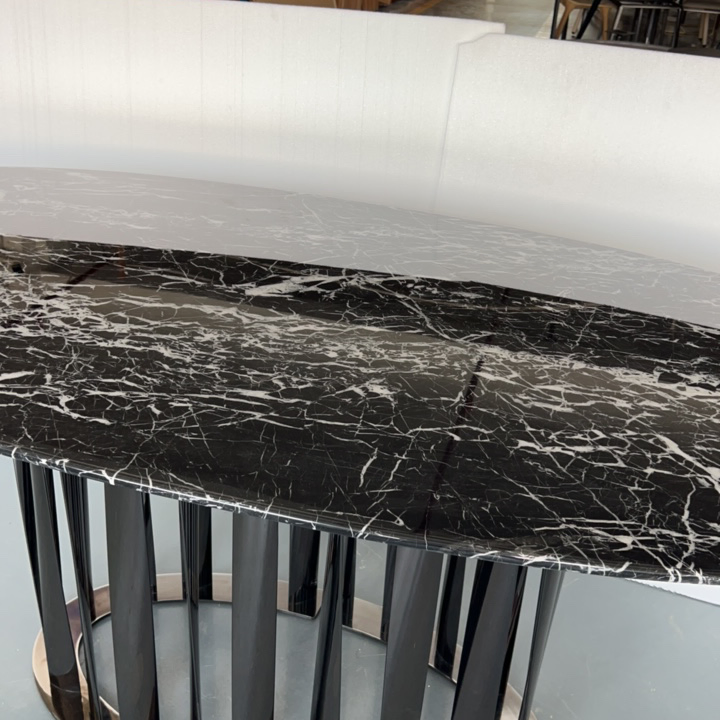 Stylish Aluminium Frame Natural Dining Set for Modern Living Rooms