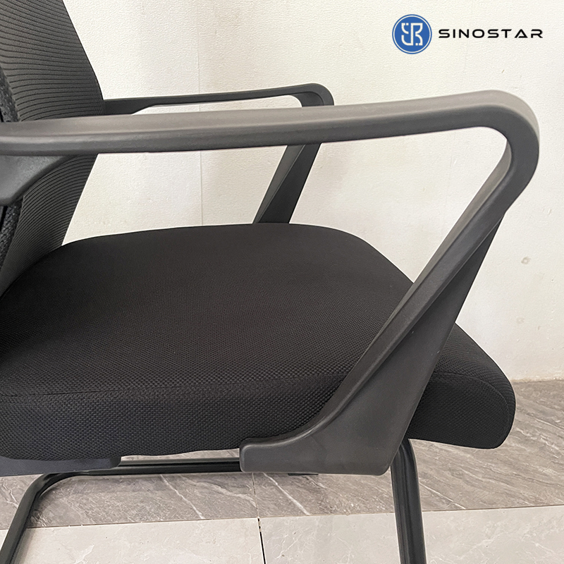 Professional Guest Seating Solution with Reinforced Frame and Ergonomic Contours