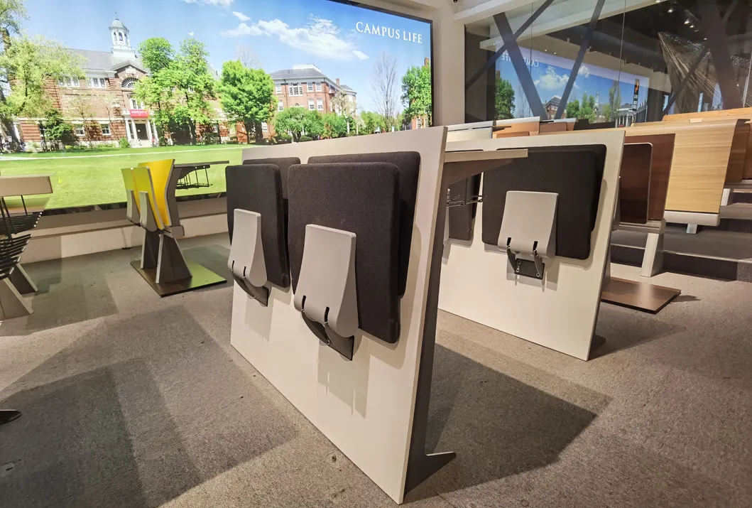 Lecture Hall Furniture Detail 4