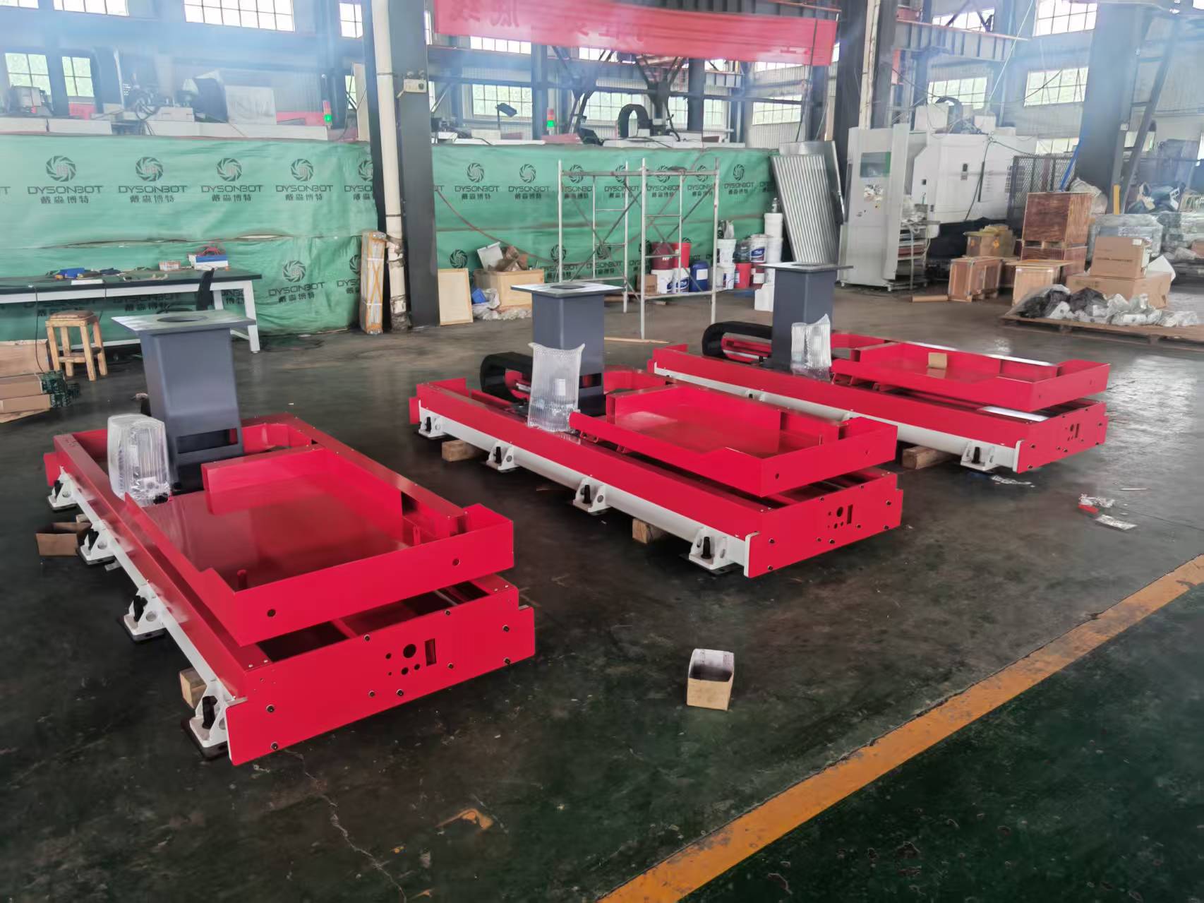 High Productivity Industrial Column Robot Safe Output Linear Semi Enclosed Ground Track Welding Robot Track 2 kW 1500kg