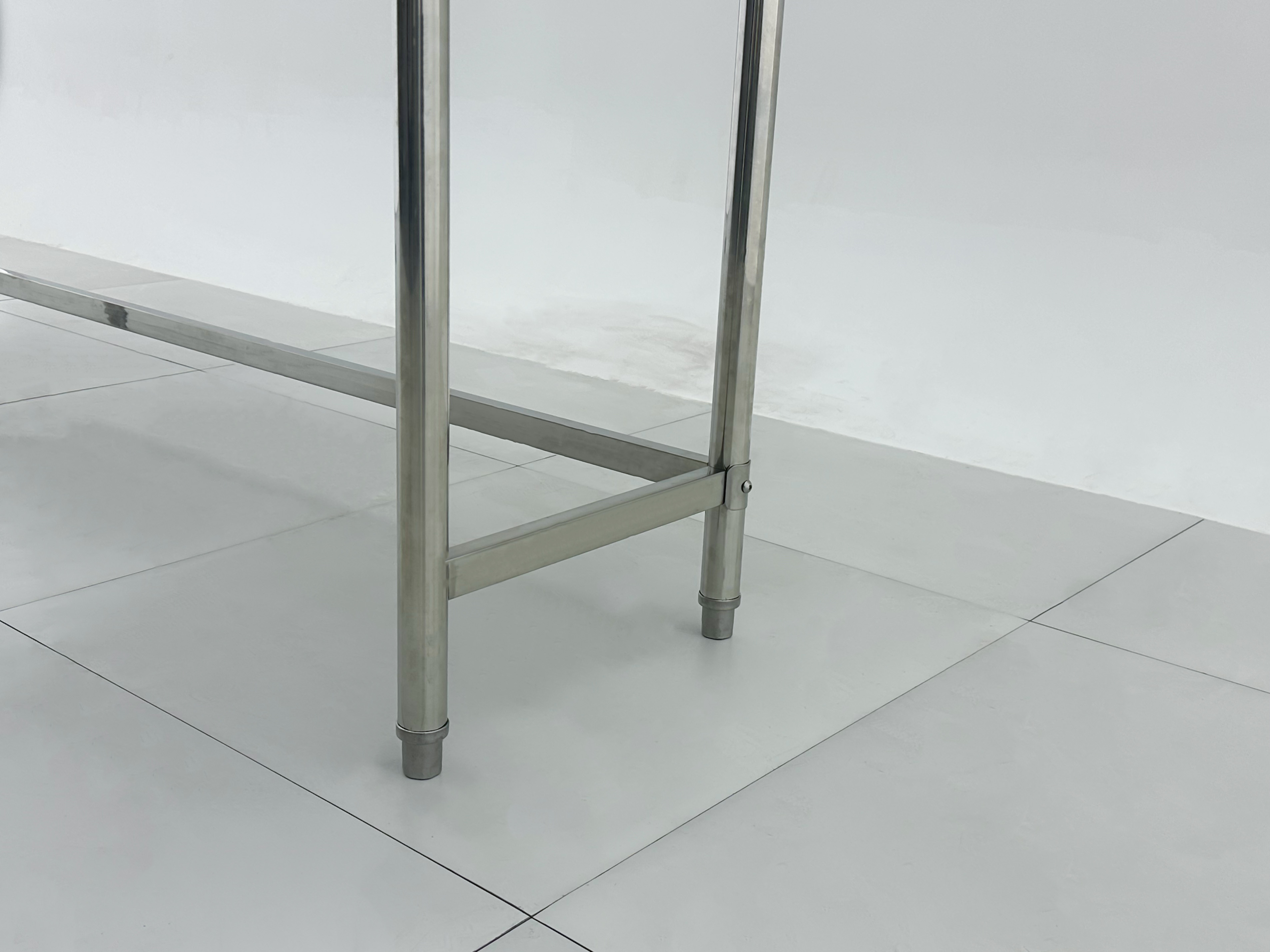 Cylindrical Legs