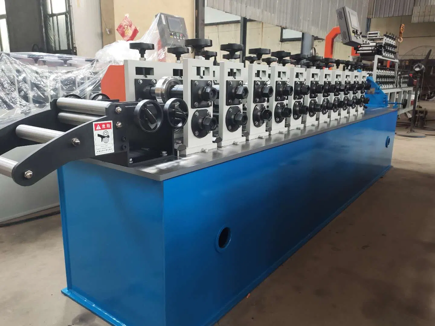C Type Curtain Track Roll Forming Machine