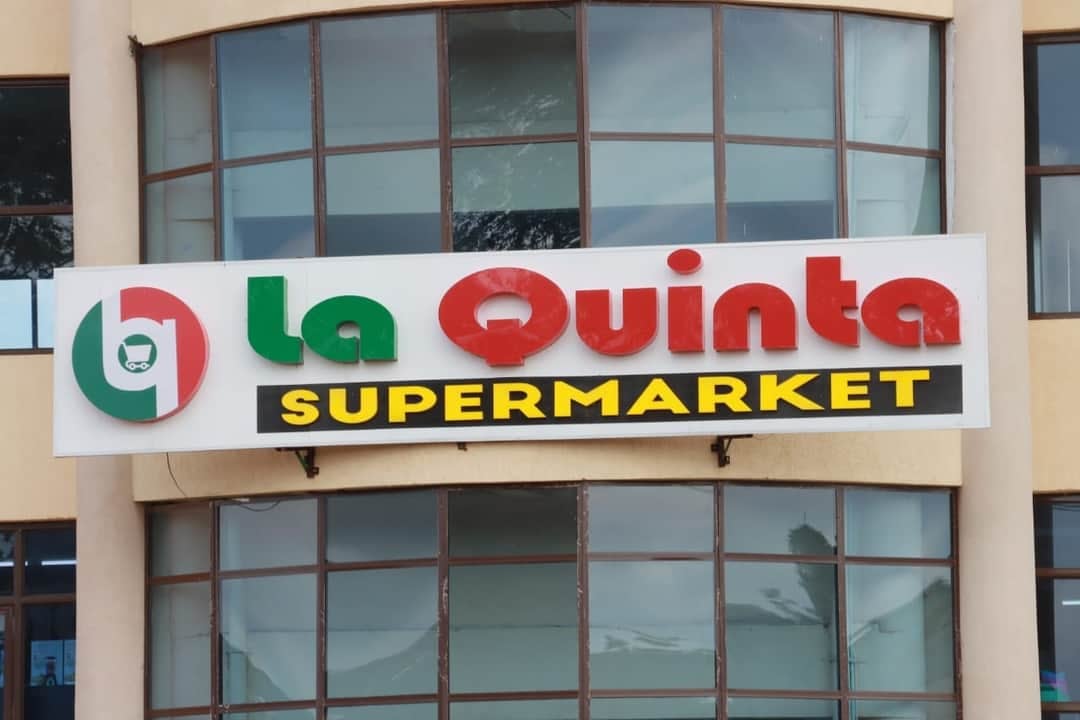 La Quinta Bakery Supermarket
