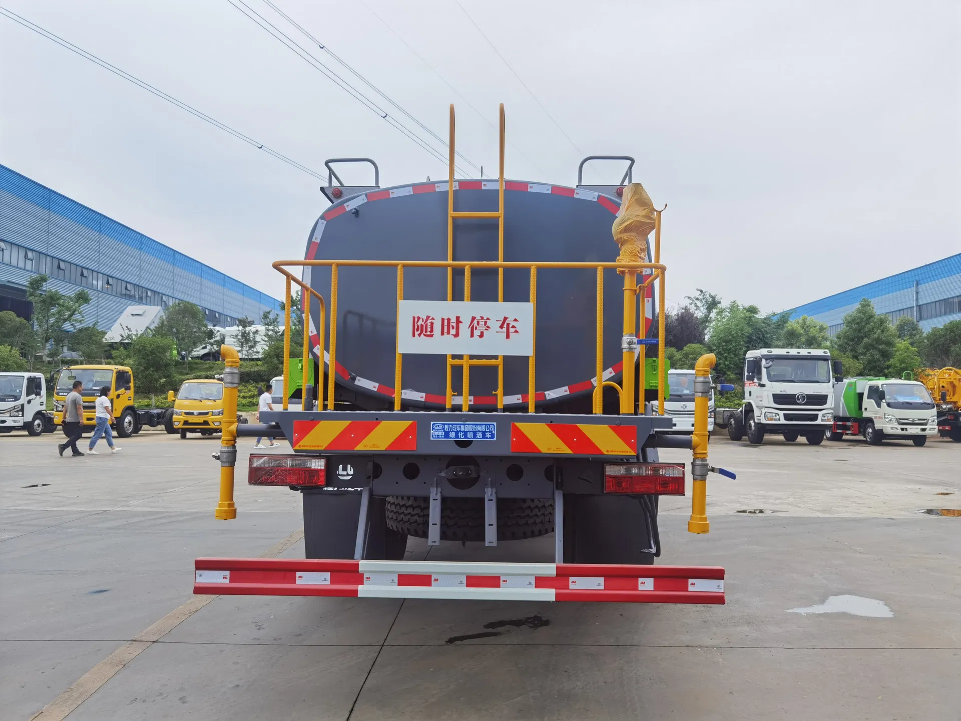 Superior 12t Water Truck Left - Hand Drive Stock