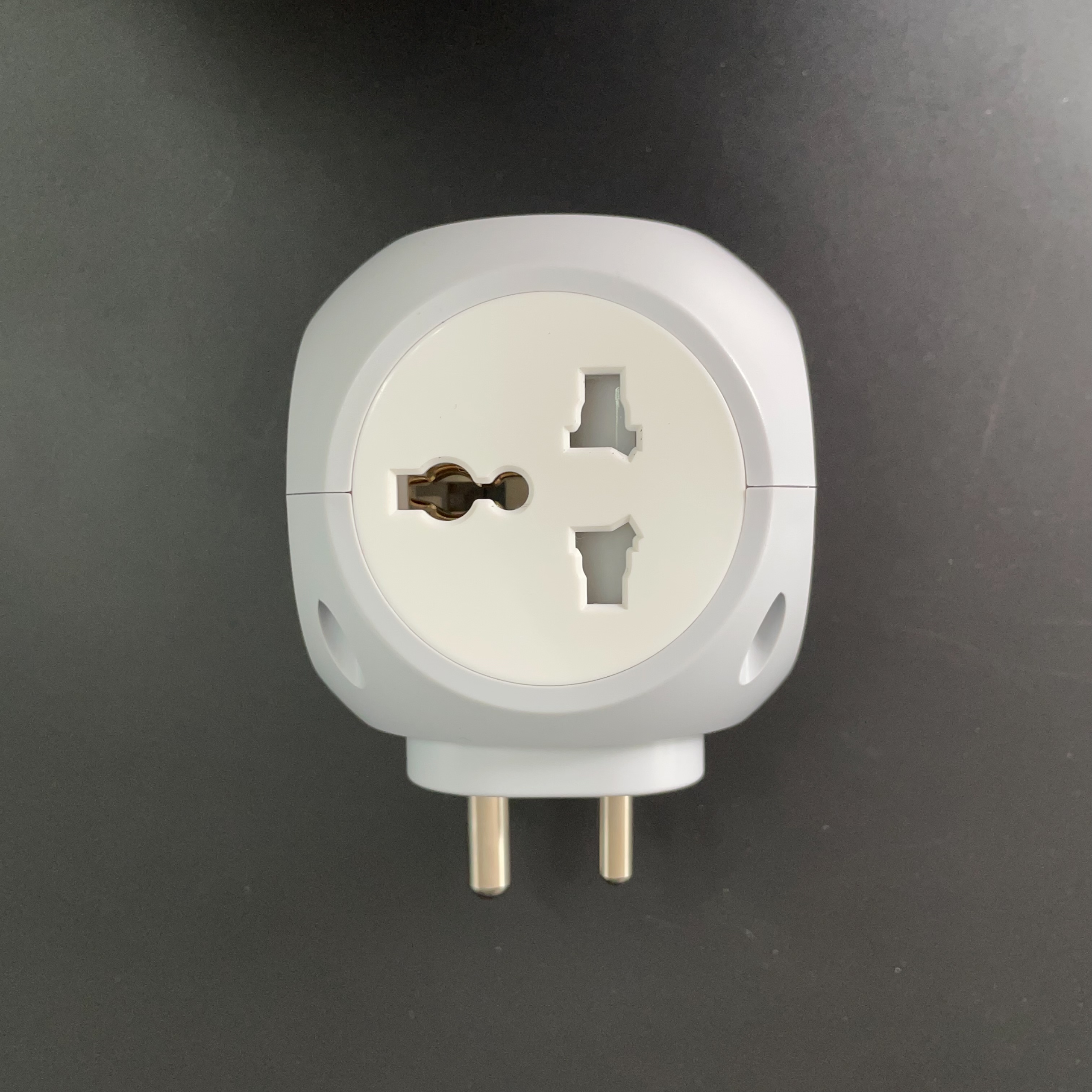 Surface Embedded Mounted Power Track Rail Hidden Desktop Extension Socket with 13A Rated Current Home Office Socket Railing