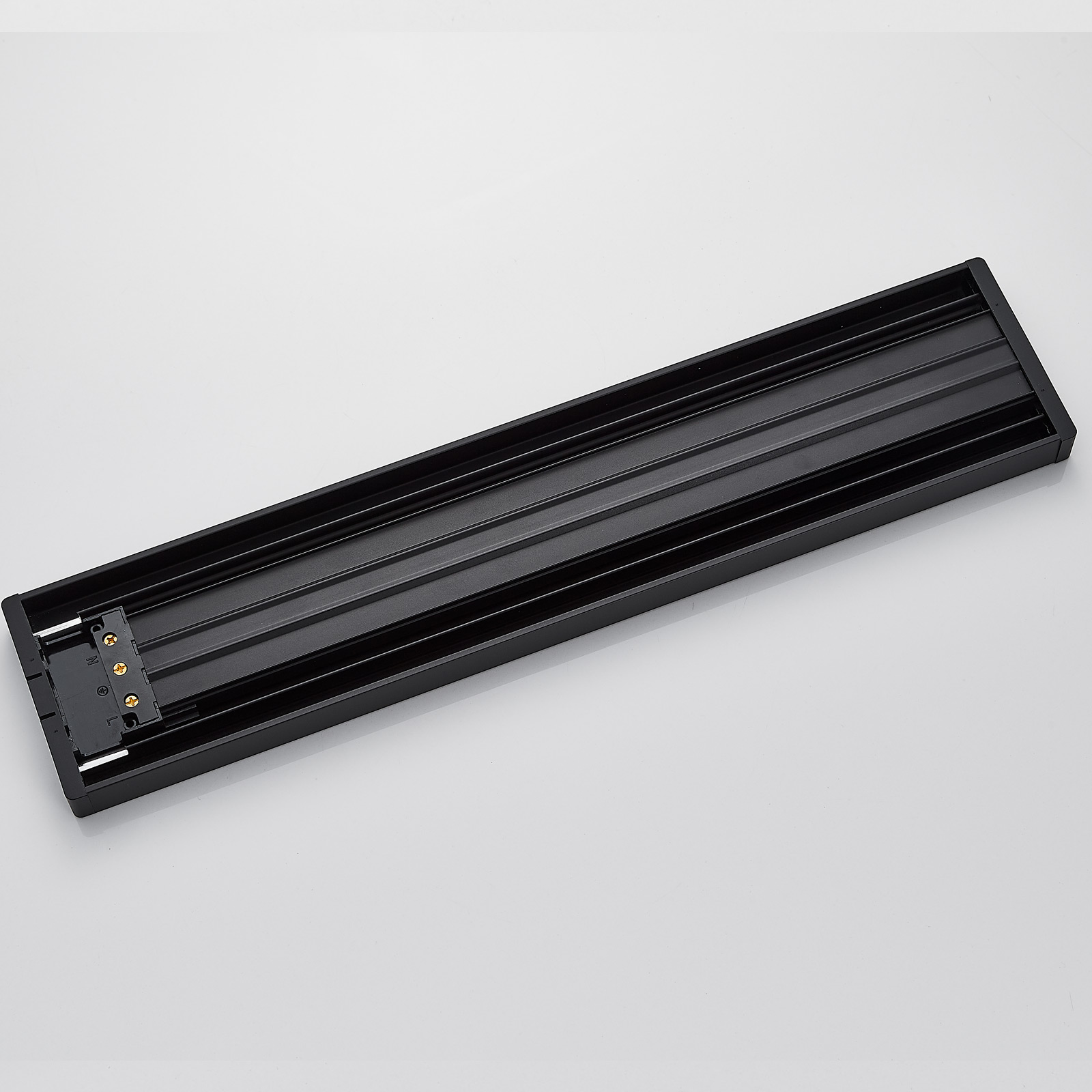 OEM Factory Price 1M Brass Industrial Power Track System 5 Adapters 32A 8000W Heavy Duty Electrical Rail Data Plug Socket