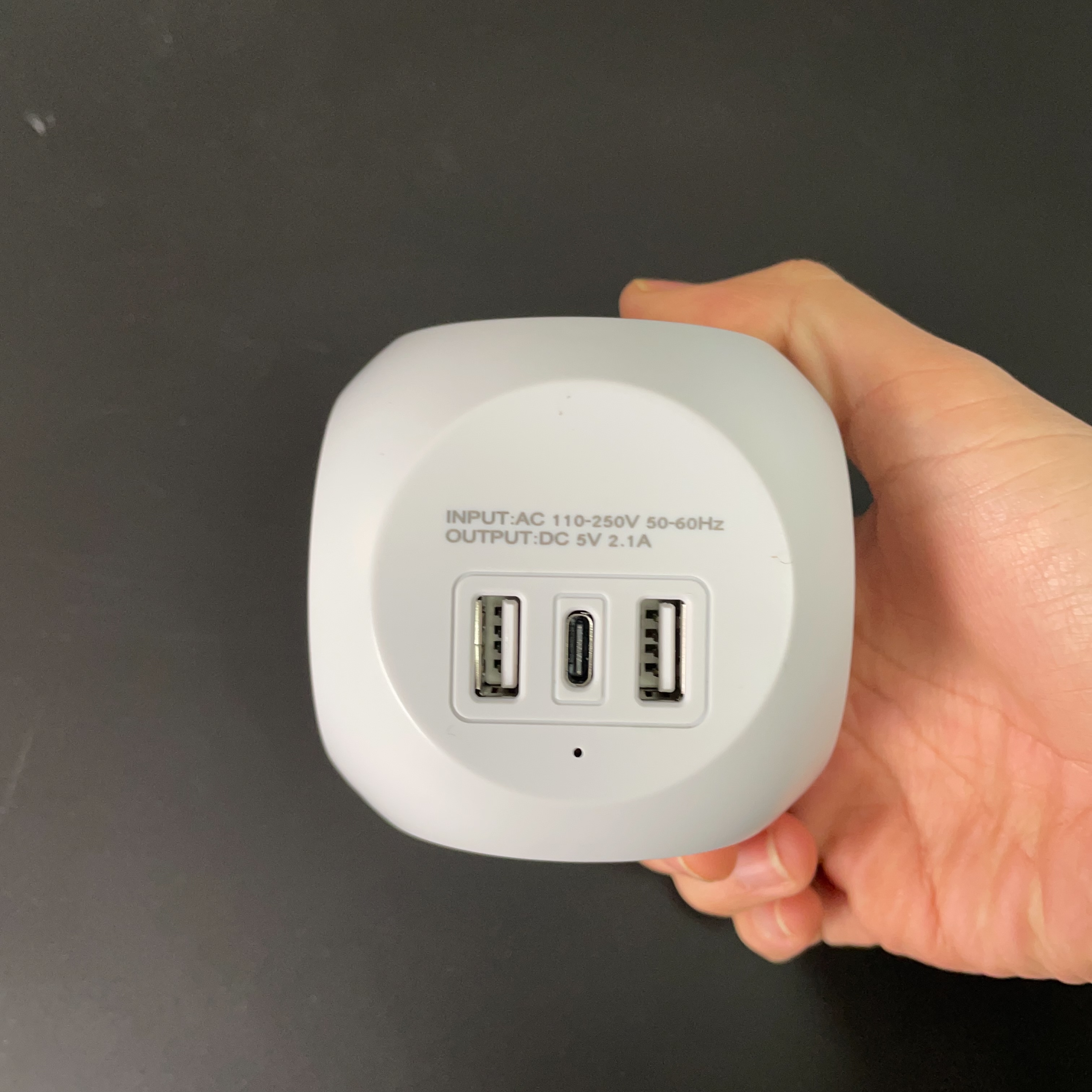 Surface Embedded Mounted Power Track Rail Hidden Desktop Extension Socket with 13A Rated Current Home Office Socket Railing