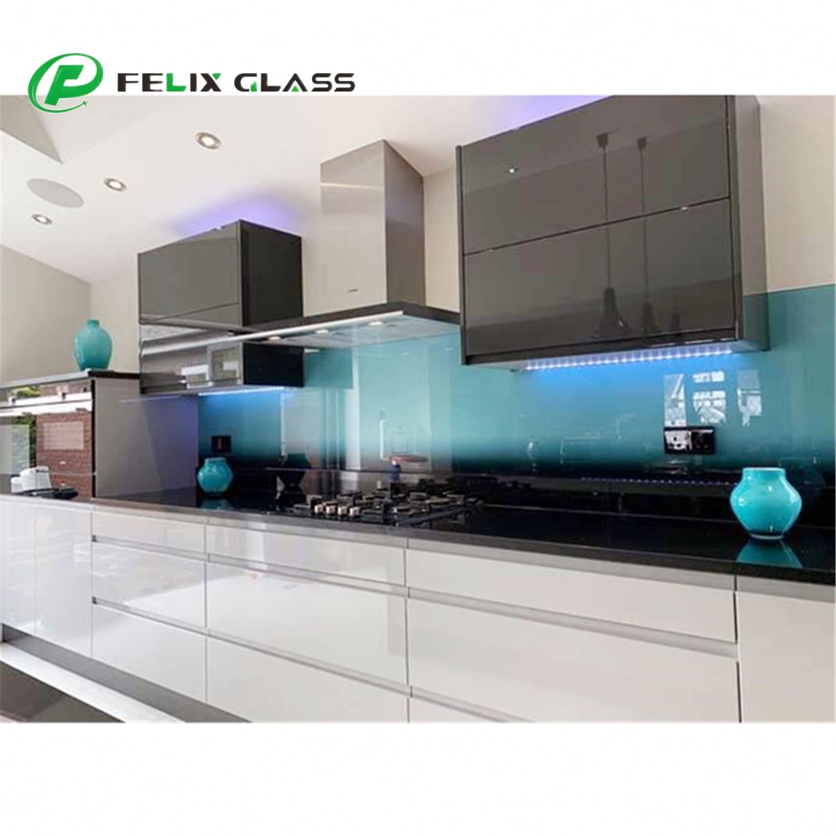 Splash Back Tempered Low-E Glass 3mm-6mm Waterproof IP65/IP67 Kitchen Backsplash for Industrial Display Screen Instrument Use