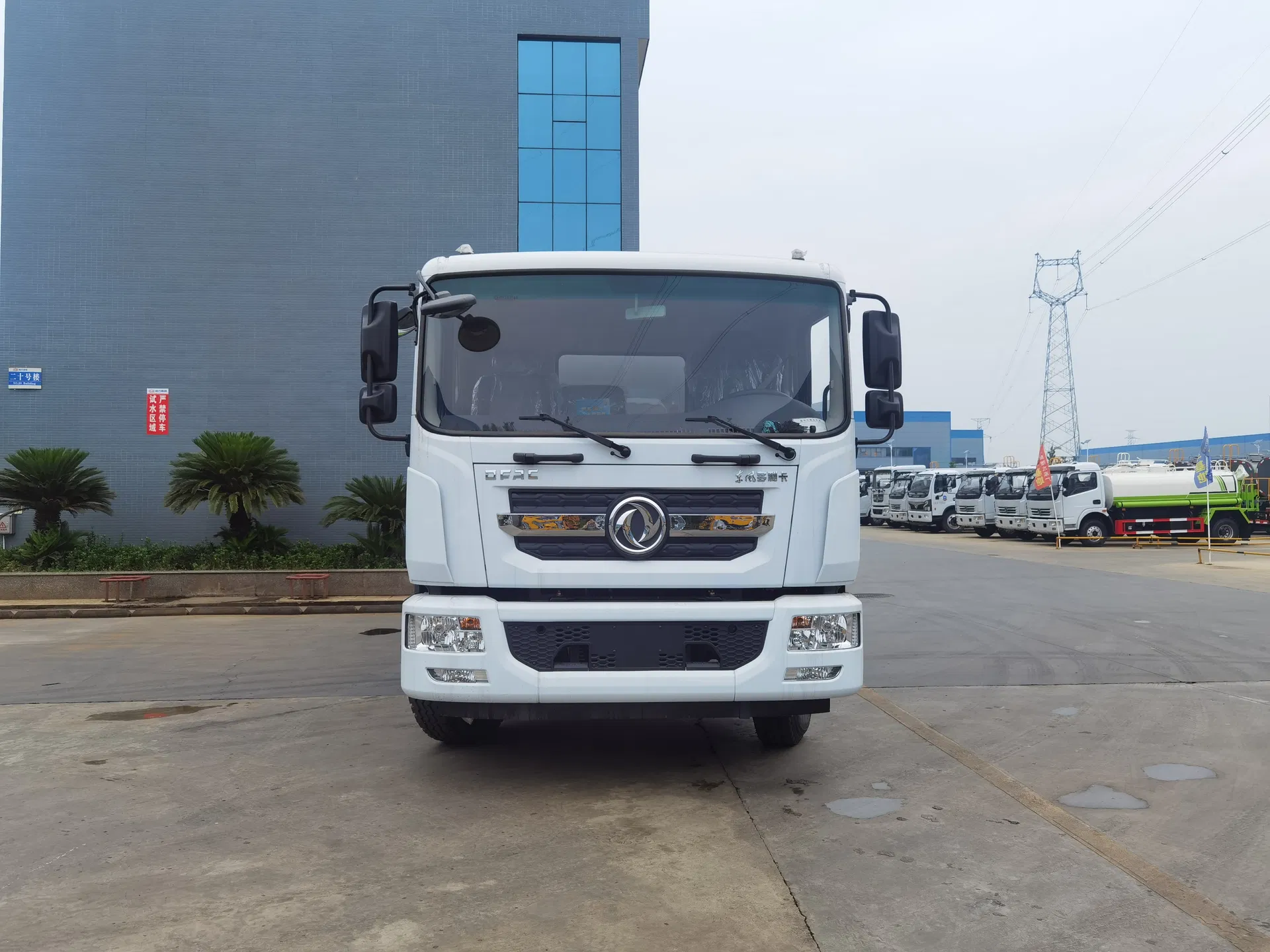 Superior 12t Water Truck Left - Hand Drive Stock