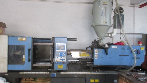 Milling machine for precision part fabrication at Ranko Power