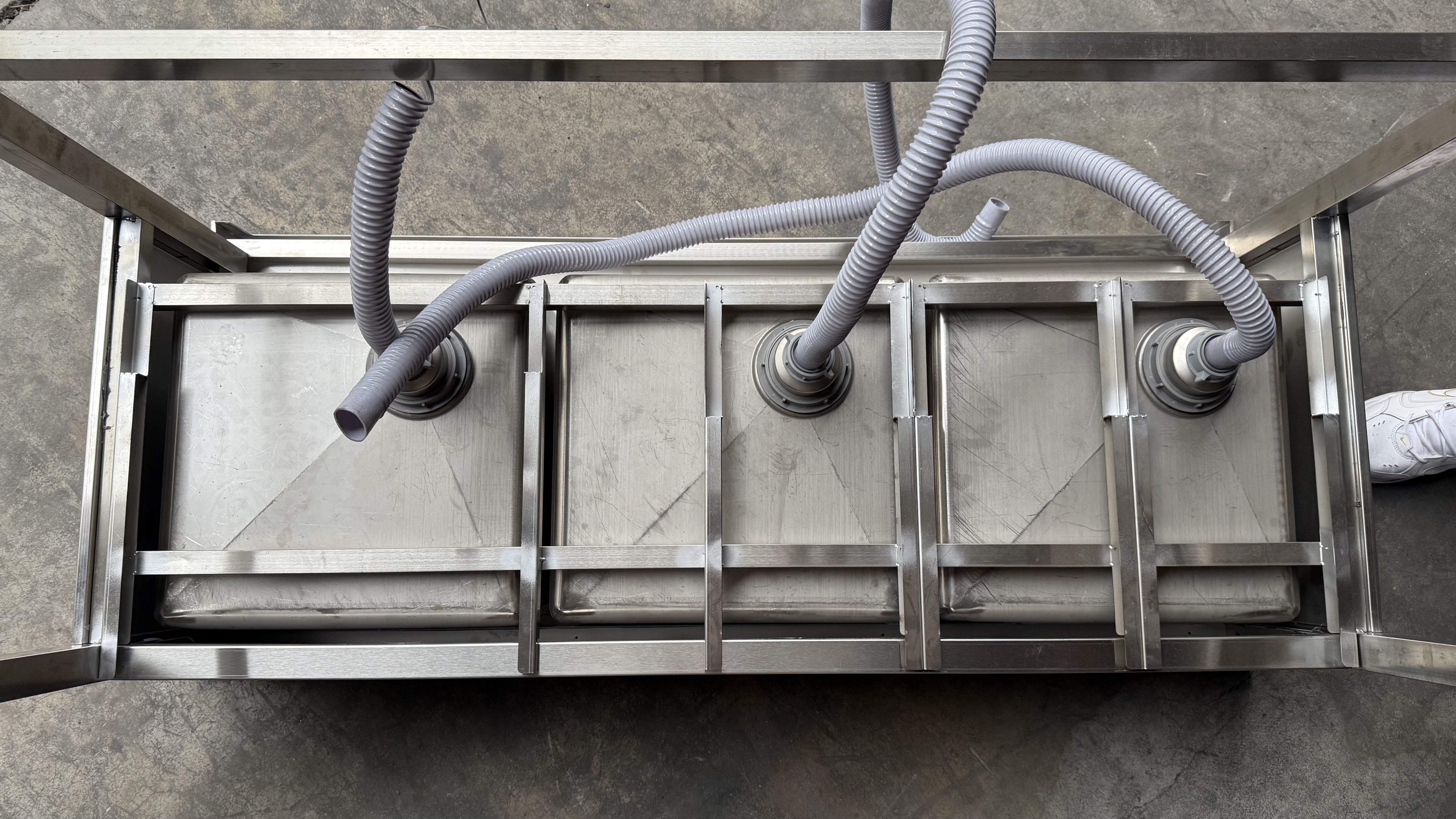 Custom Restaurant Furniture Commercial Steel Sink 304 Kitchen Sink With Back Splash
