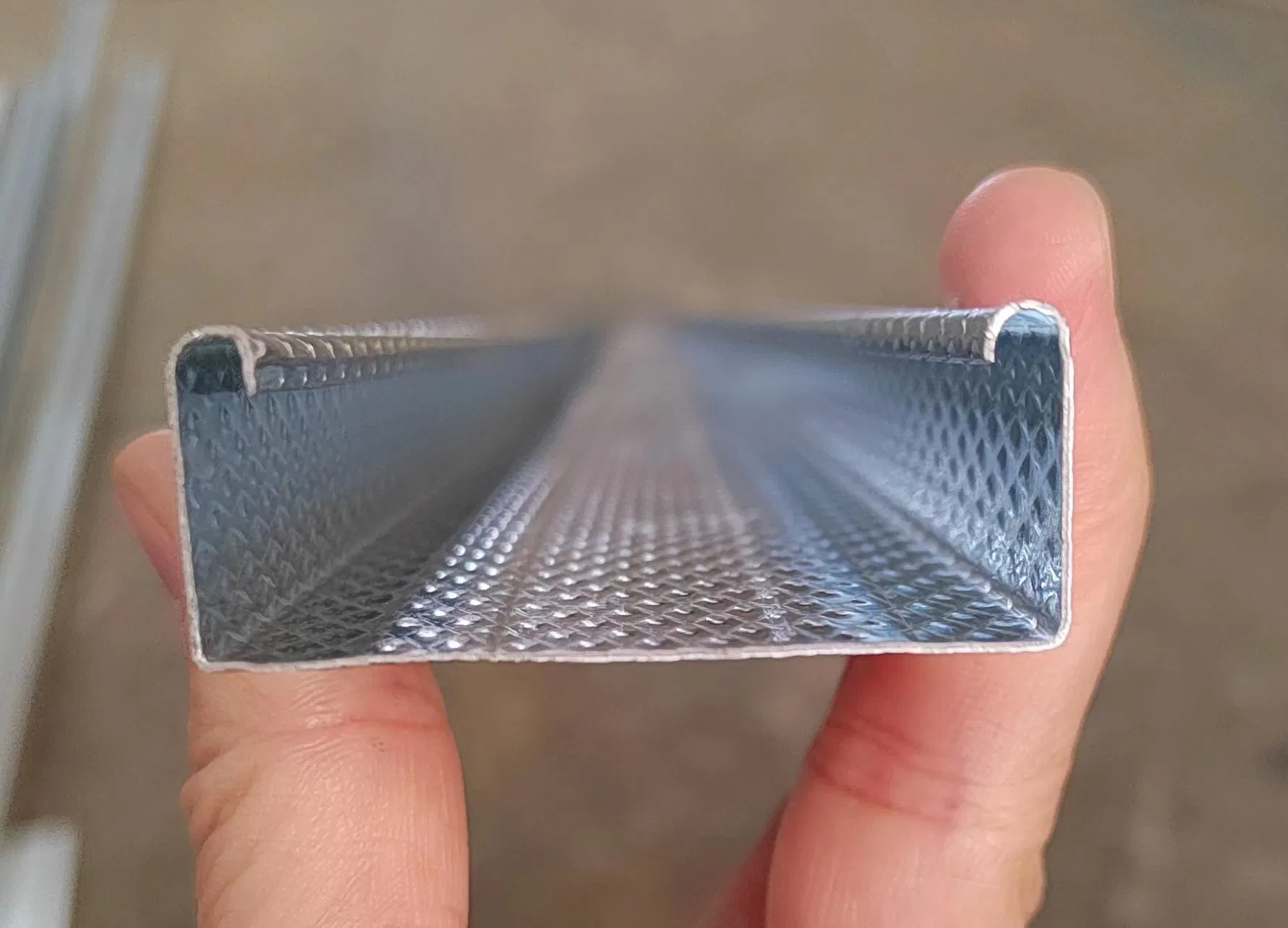 Má Quina Formadora De Correas Reforzadas Gofradas Tipo C/U Galvanizadas