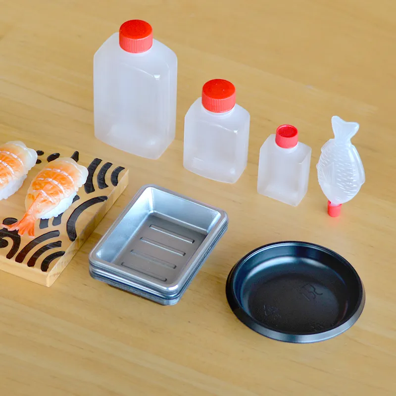 Sauce Bottle Detail 5