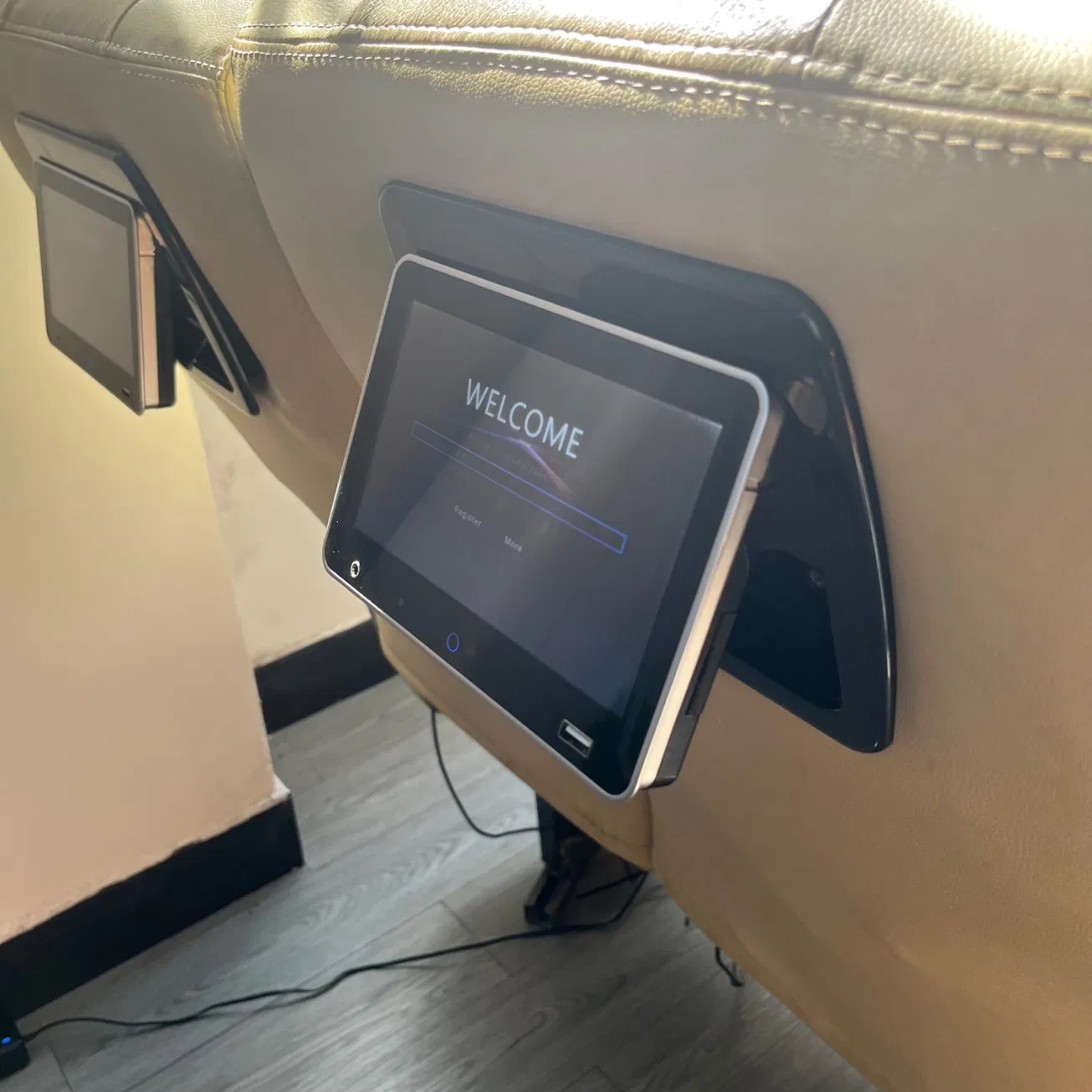 Bus VOD Entertainment System with Powerful Apk Software &amp; Management Platform Car Accessories