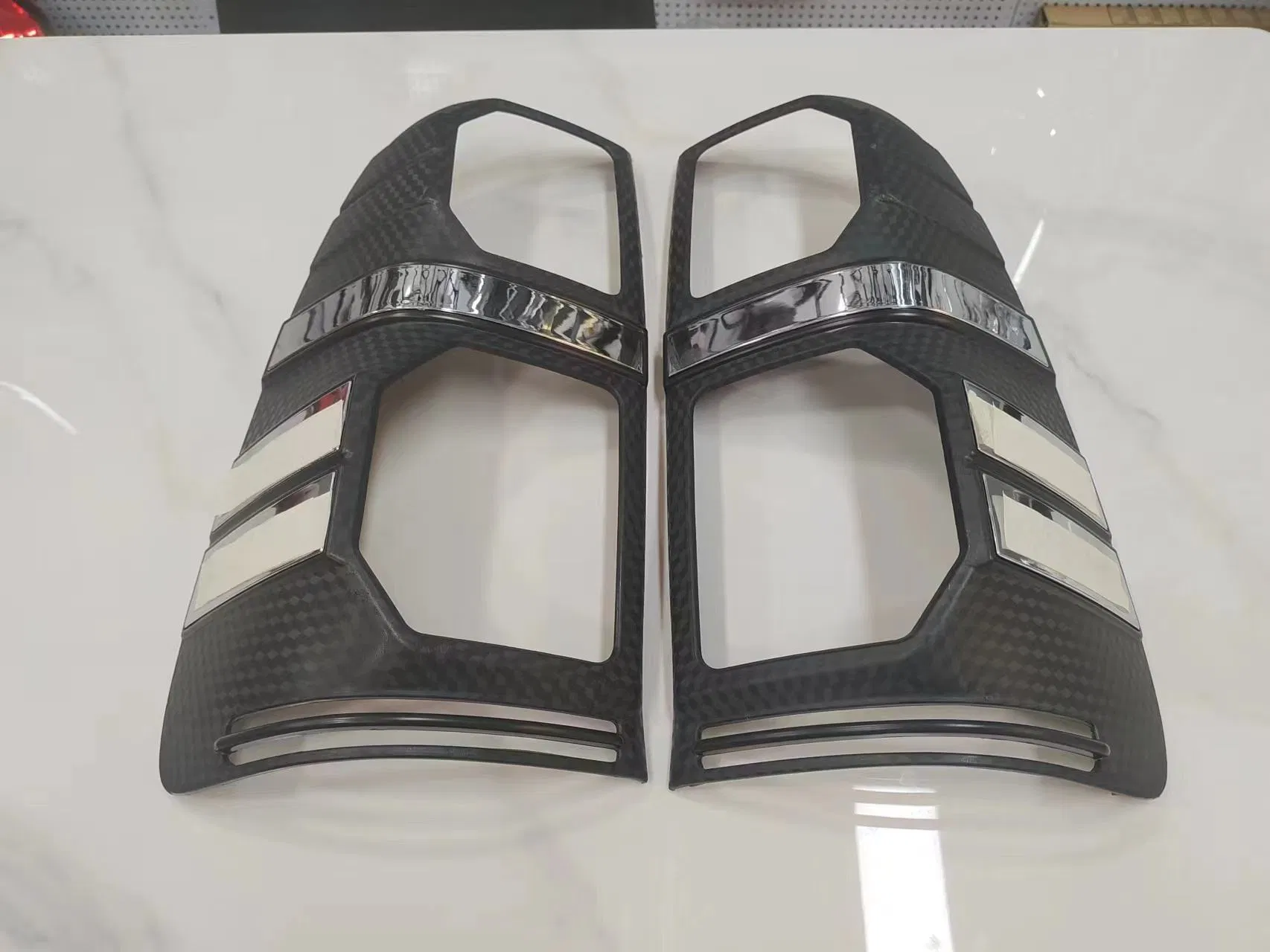 3D Carbon Color ABS Kit Exterior Accessories Lamp Cover Front Lamp Cover for Hilux Vigo 2012 Pickup4X4 Car Model Lamp Cover Bodykit