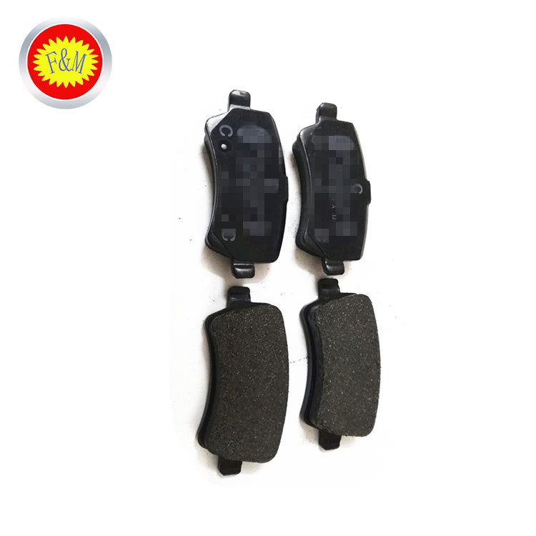 Good Performance Auto Parts Lr043714 Brake Pad for Car