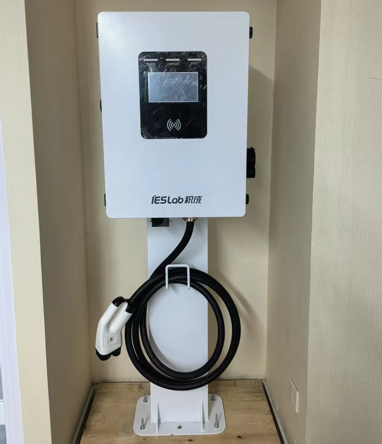 Commercial 20/30/40kw Fast DC EV Charger LCD Display Solutions with Ocpp CE Electric Car Charging Solutions
