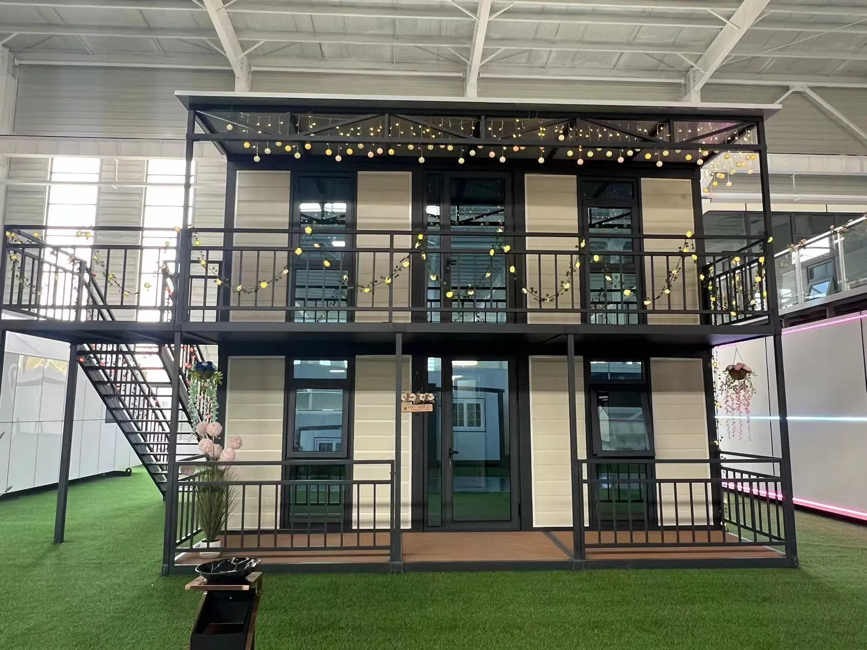 Two Story Flat Top Expandable House Movable Prefabricated House Glass Container House Foldable House Cheap