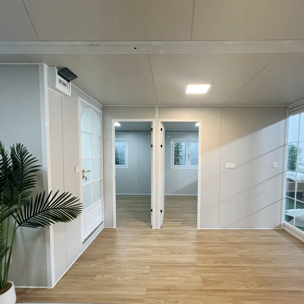 Prefab House Foldable Container Office with EPS Sandwich Panels Fireproof Design Shipping Container Hose Foldable House