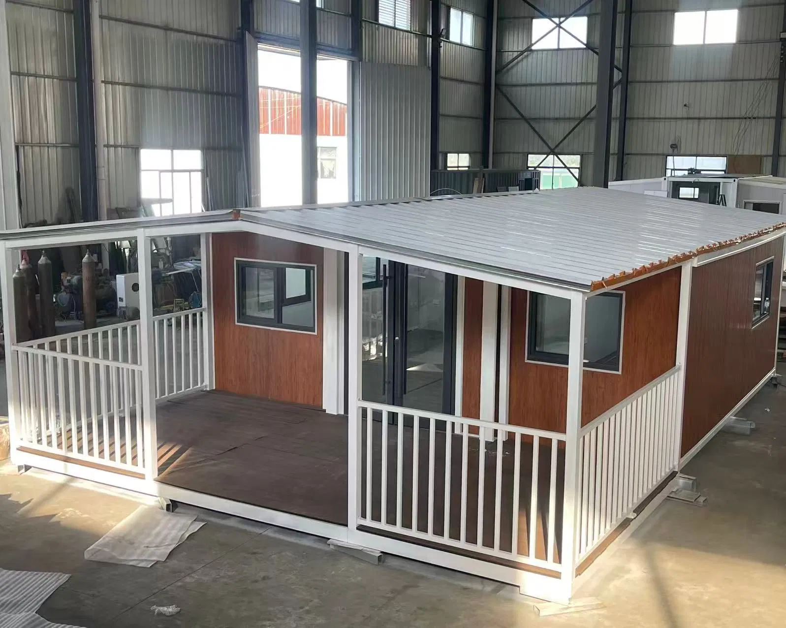 Low-Cost Sandwich Panel Expandable Prefabricated/ Prefab Modular Container Home House for Rental