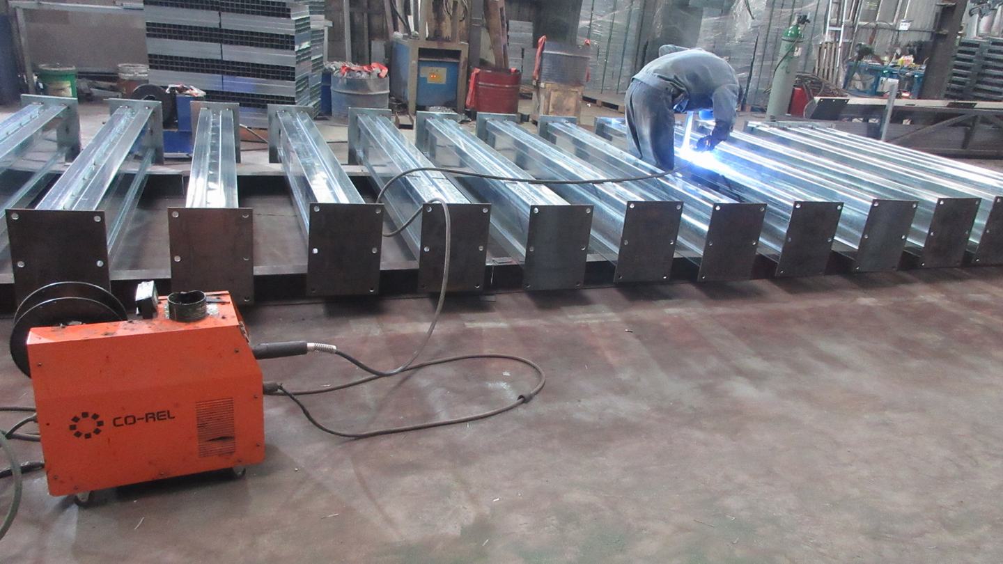 MIG welding machine for steel component fabrication